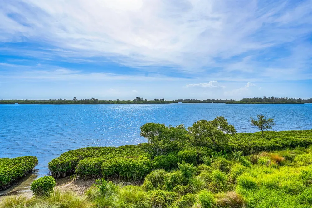 4842 S Harbor Drive Vero Beach, FL 32967
