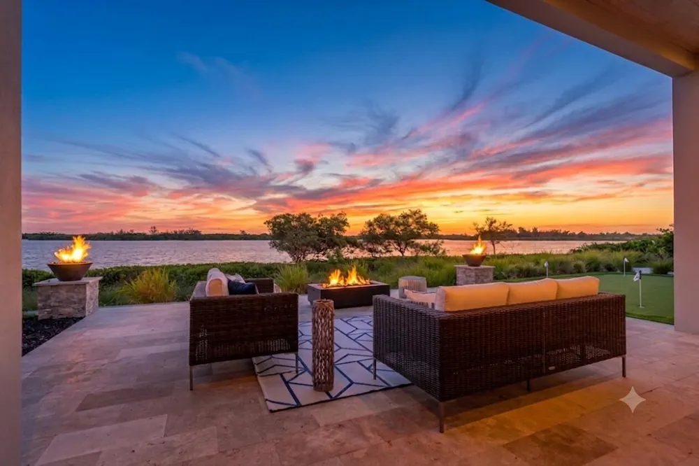 4842 S Harbor Drive Vero Beach, FL 32967