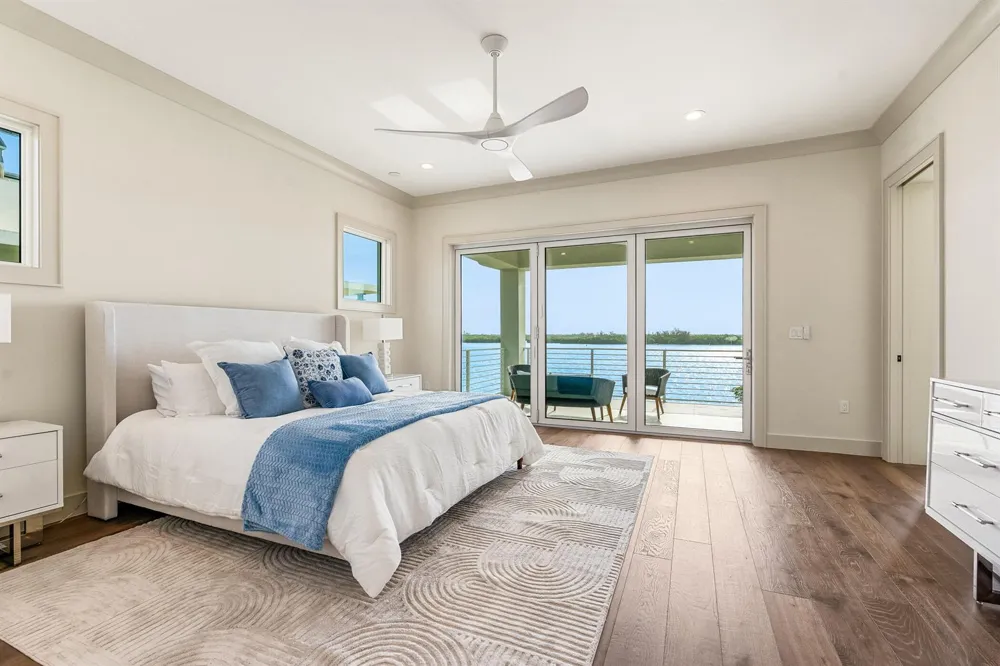4842 S Harbor Drive Vero Beach, FL 32967