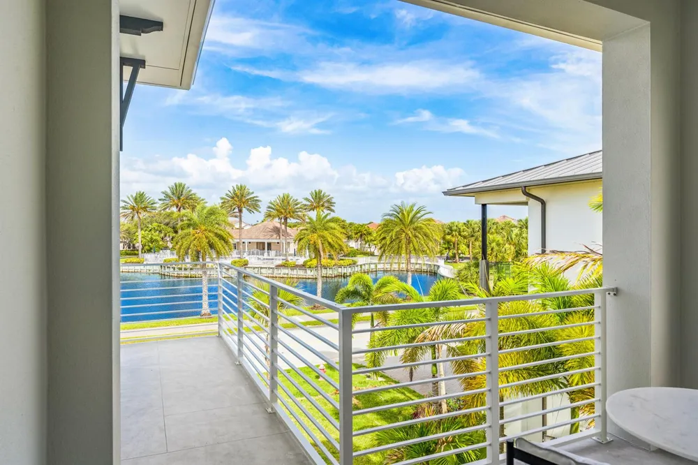 4842 S Harbor Drive Vero Beach, FL 32967