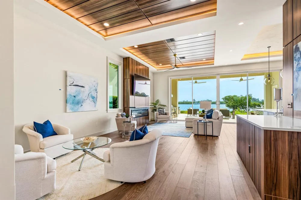 4842 S Harbor Drive Vero Beach, FL 32967