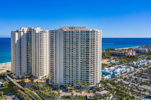 2700 Ocean Drive #Ph-1b