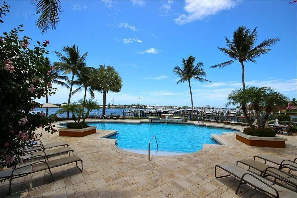 160 Yacht Club Way #209 Hypoluxo, FL 33462