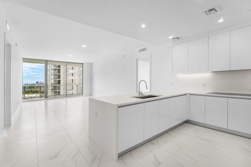 220 Lake Shore Drive #1415 Lake Park, FL 33403
