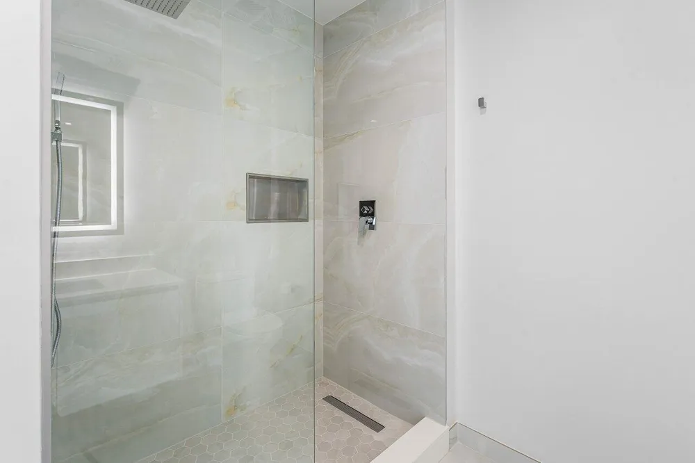 220 Lake Shore Drive #1415 Lake Park, FL 33403