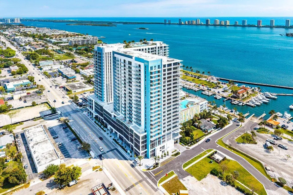 220 Lake Shore Drive #1415 Lake Park, FL 33403