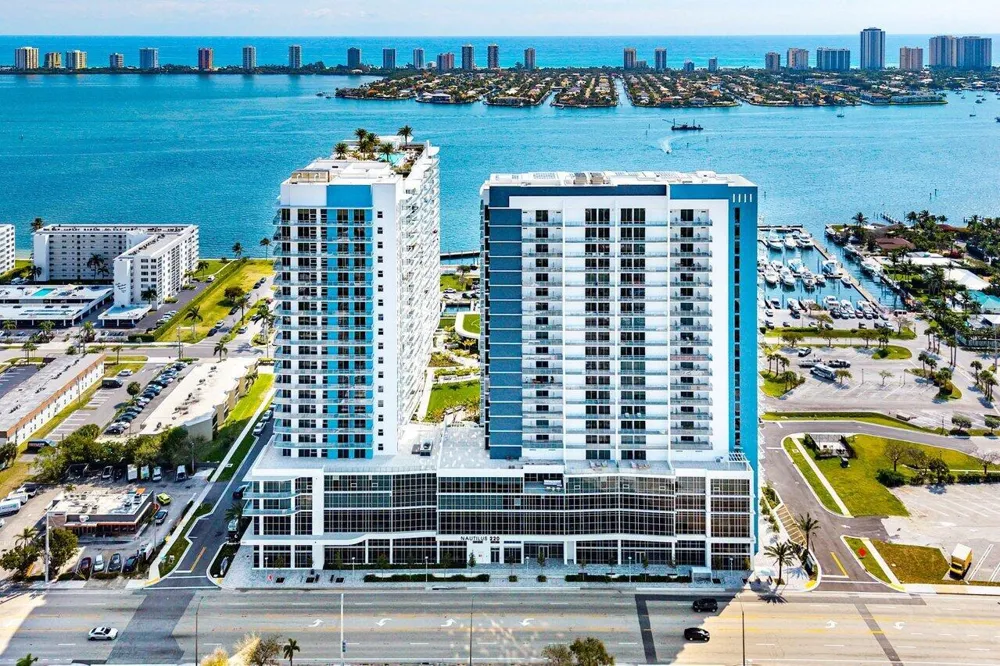 220 Lake Shore Drive #1415 Lake Park, FL 33403