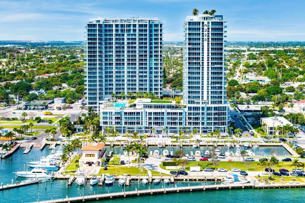 220 Lake Shore Drive #1415 Lake Park, FL 33403