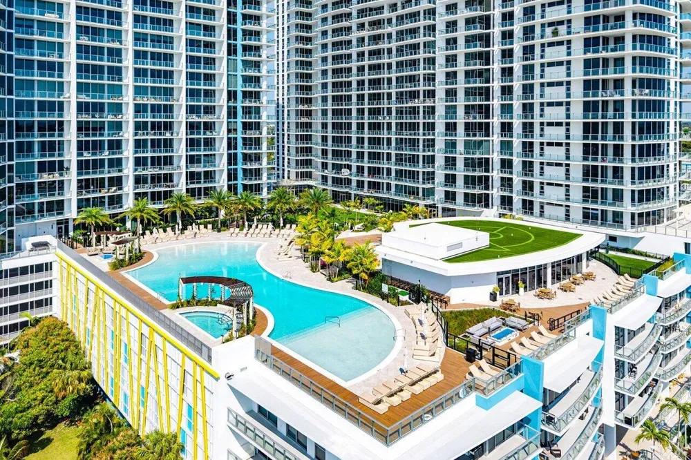220 Lake Shore Drive #1415 Lake Park, FL 33403