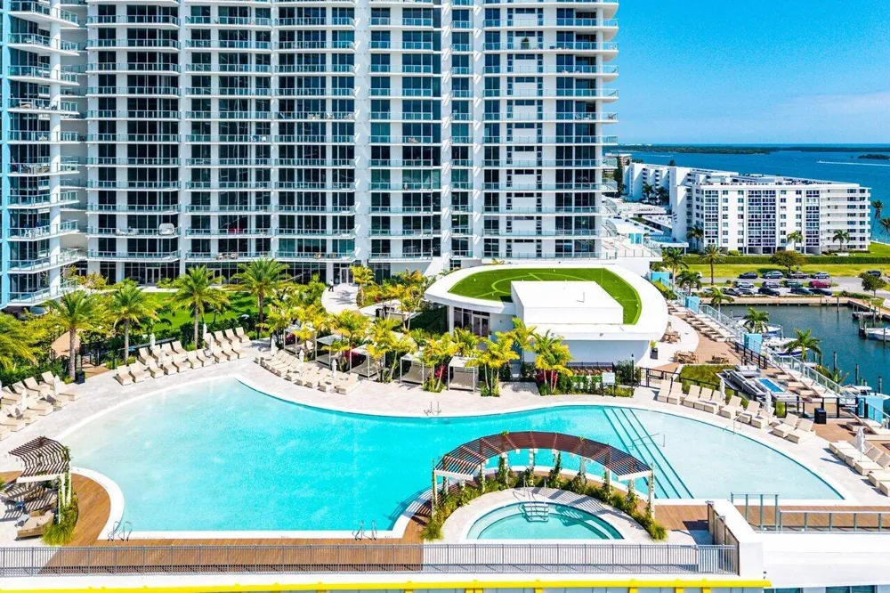220 Lake Shore Drive #1415 Lake Park, FL 33403