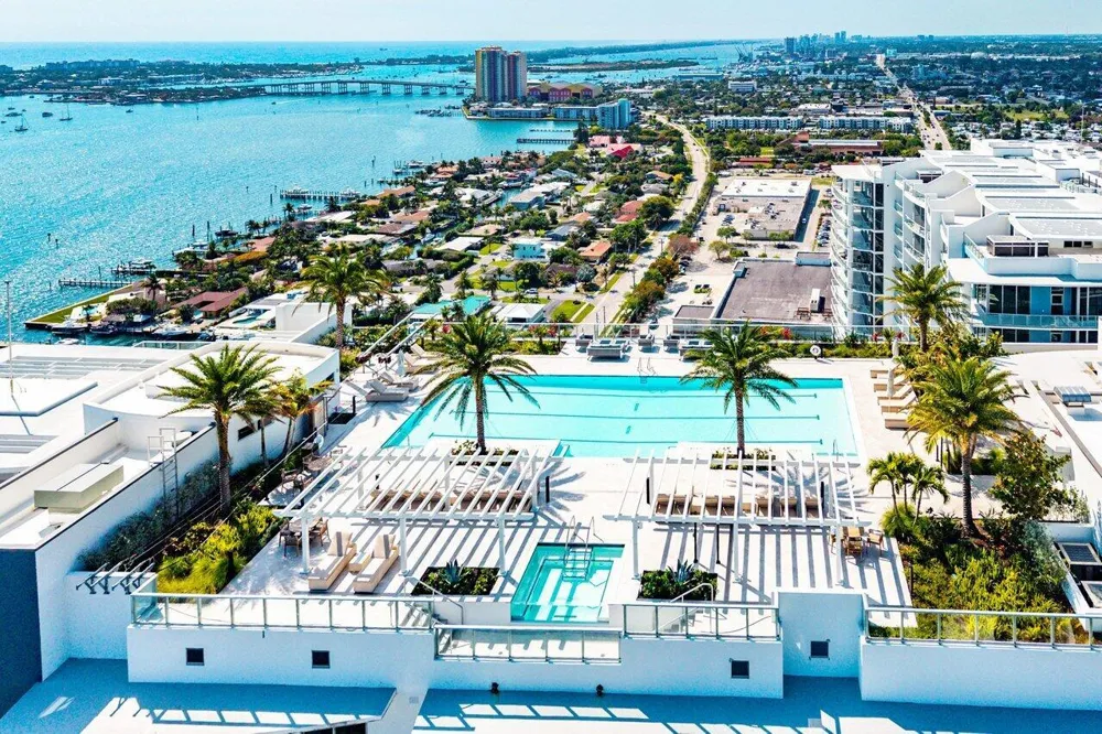 220 Lake Shore Drive #1415 Lake Park, FL 33403