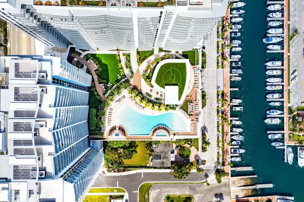220 Lake Shore Drive #1415 Lake Park, FL 33403