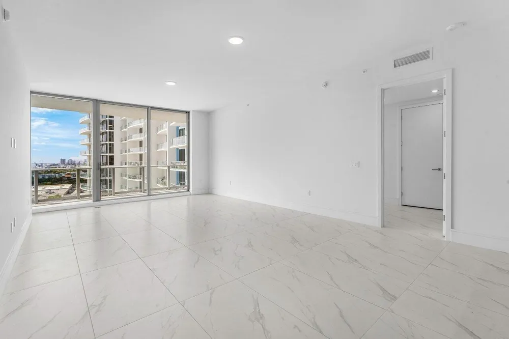 220 Lake Shore Drive #1415 Lake Park, FL 33403