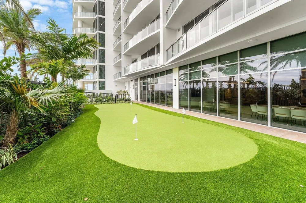 220 Lake Shore Drive #1415 Lake Park, FL 33403