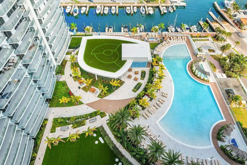220 Lake Shore Drive #1415 Lake Park, FL 33403