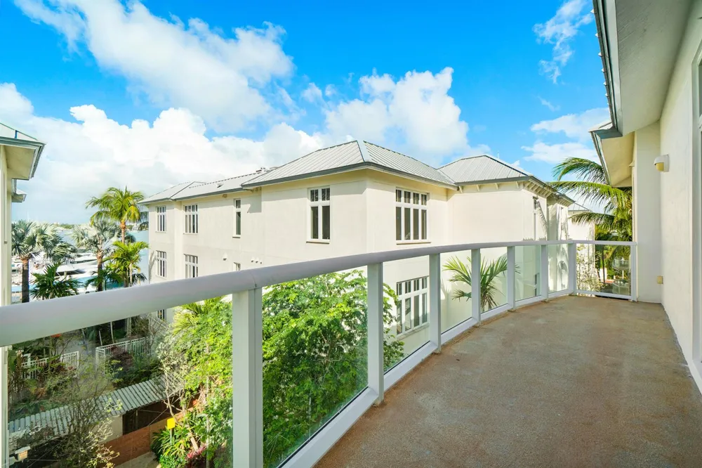 184 Lake Drive #5302 Palm Beach Shores, FL 33404