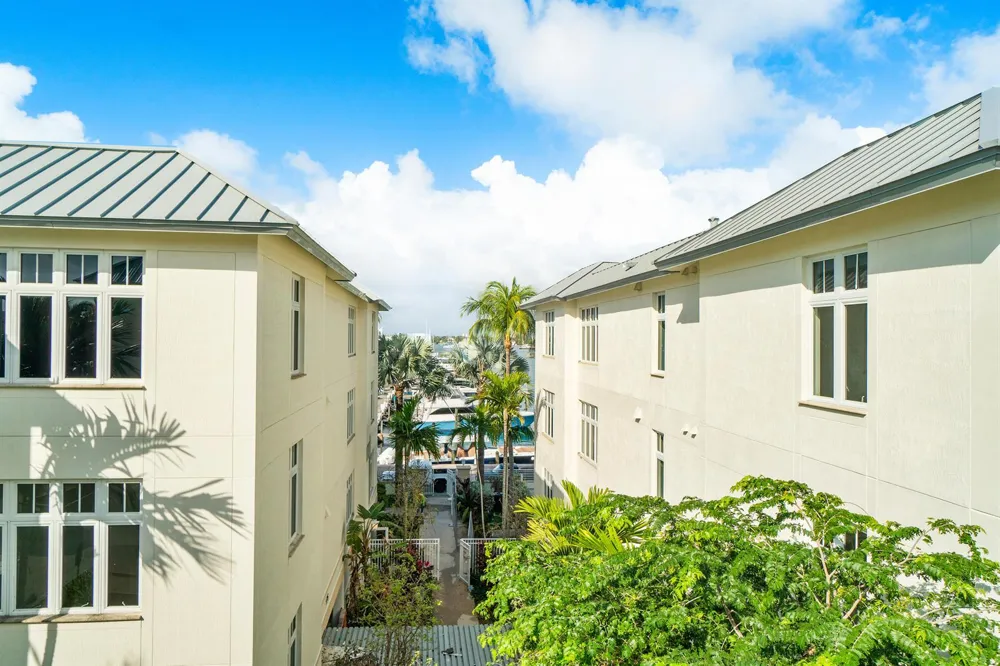 184 Lake Drive #5302 Palm Beach Shores, FL 33404