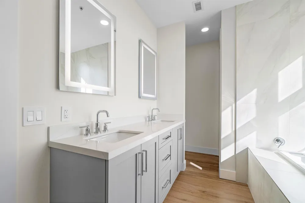 184 Lake Drive #5302 Palm Beach Shores, FL 33404