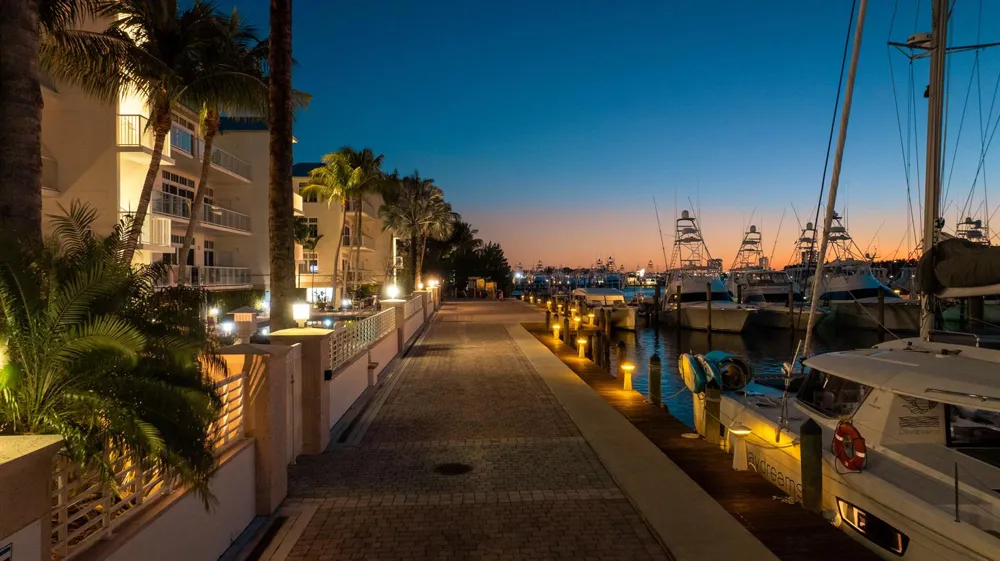 184 Lake Drive #5302 Palm Beach Shores, FL 33404