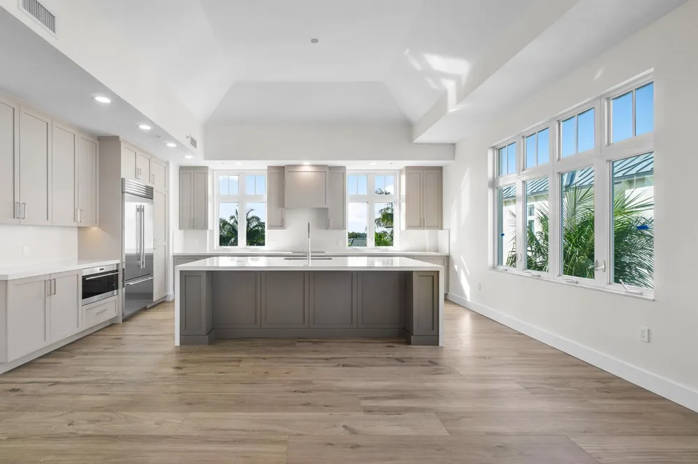 184 Lake Drive #5302 Palm Beach Shores, FL 33404