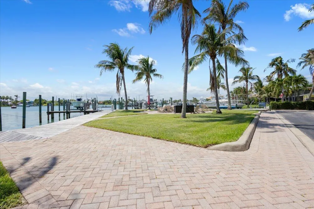 1581 Bow Line Road Fort Pierce, FL 34949