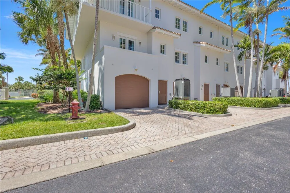 1581 Bow Line Road Fort Pierce, FL 34949