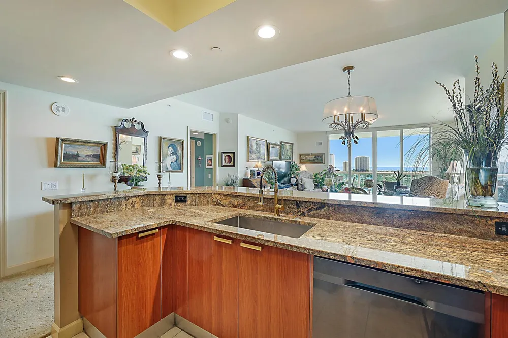 2640 Lake Shore Drive #1416 Riviera Beach, FL 33404