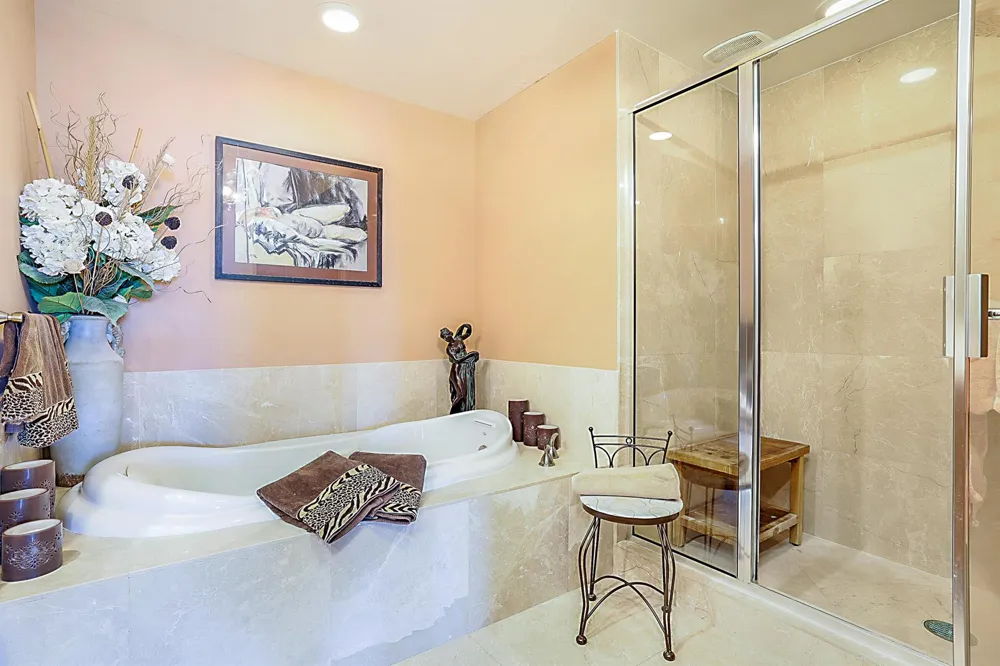 2640 Lake Shore Drive #1416 Riviera Beach, FL 33404