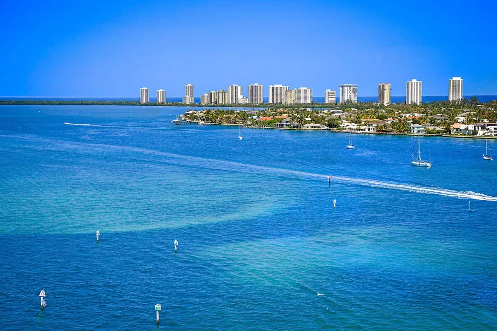 2640 Lake Shore Drive #1416 Riviera Beach, FL 33404