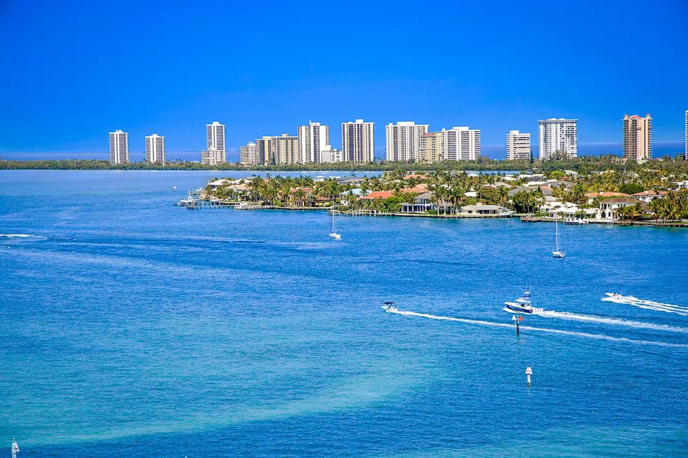 2640 Lake Shore Drive #1416 Riviera Beach, FL 33404