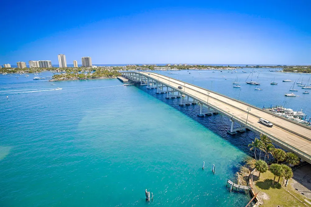 2640 Lake Shore Drive #1416 Riviera Beach, FL 33404
