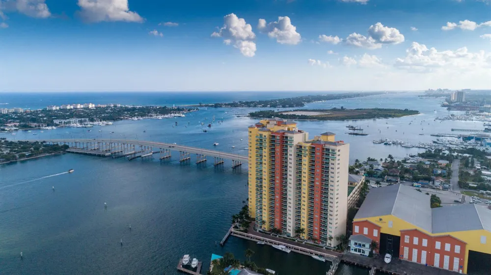 2640 Lake Shore Drive #1416 Riviera Beach, FL 33404