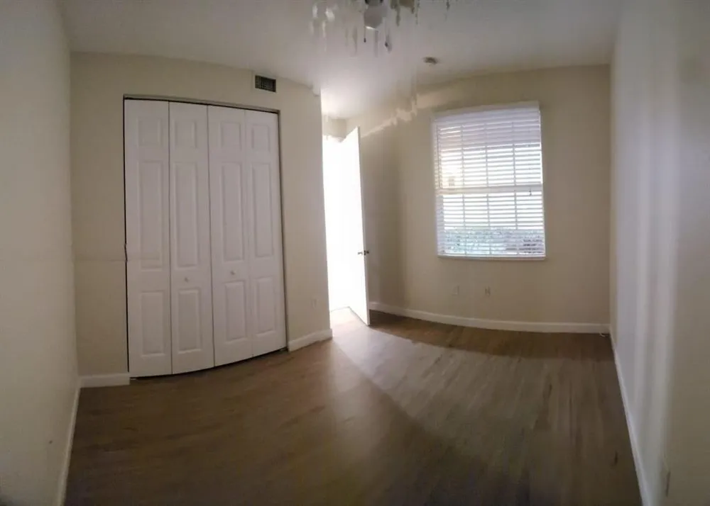 8207 NW 128th Lane #18-b Parkland, FL 33076