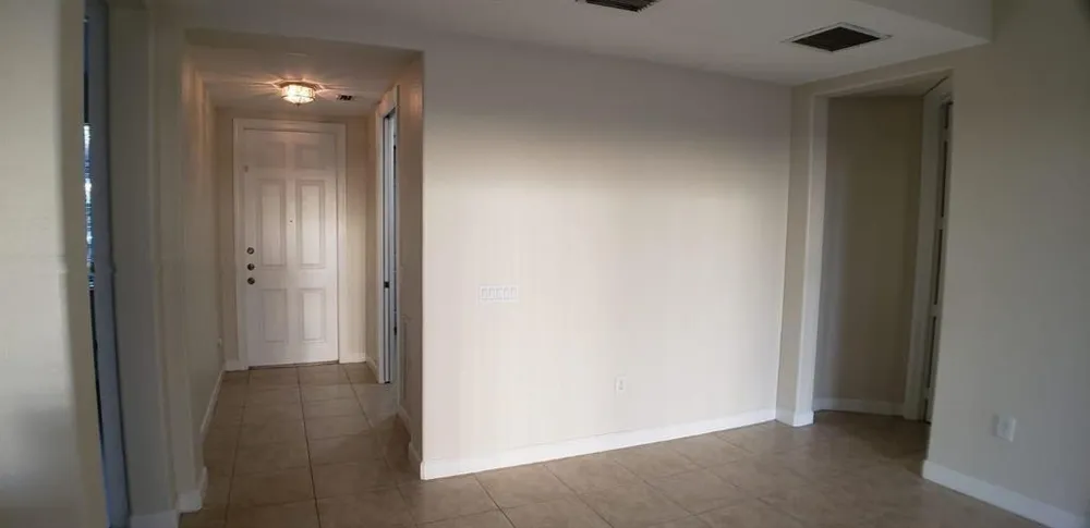 8207 NW 128th Lane #18-b Parkland, FL 33076