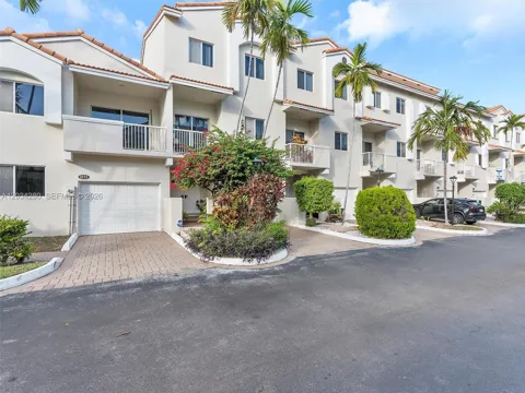 21399 Marina Cove Cir #M12