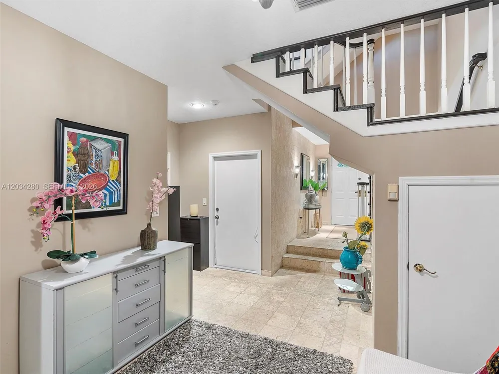 21399 Marina Cove Cir #M12 Aventura, FL 33180
