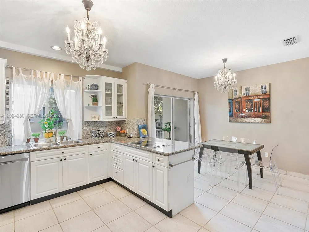 21399 Marina Cove Cir #M12 Aventura, FL 33180