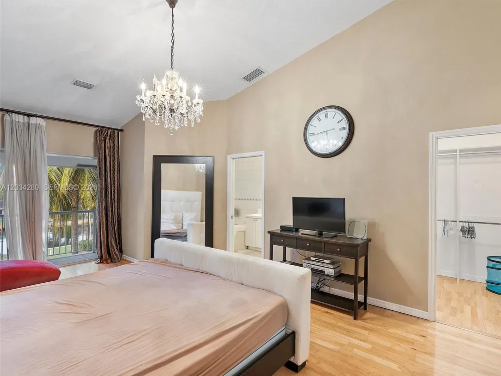 21399 Marina Cove Cir #M12 Aventura, FL 33180