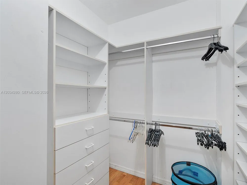 21399 Marina Cove Cir #M12 Aventura, FL 33180