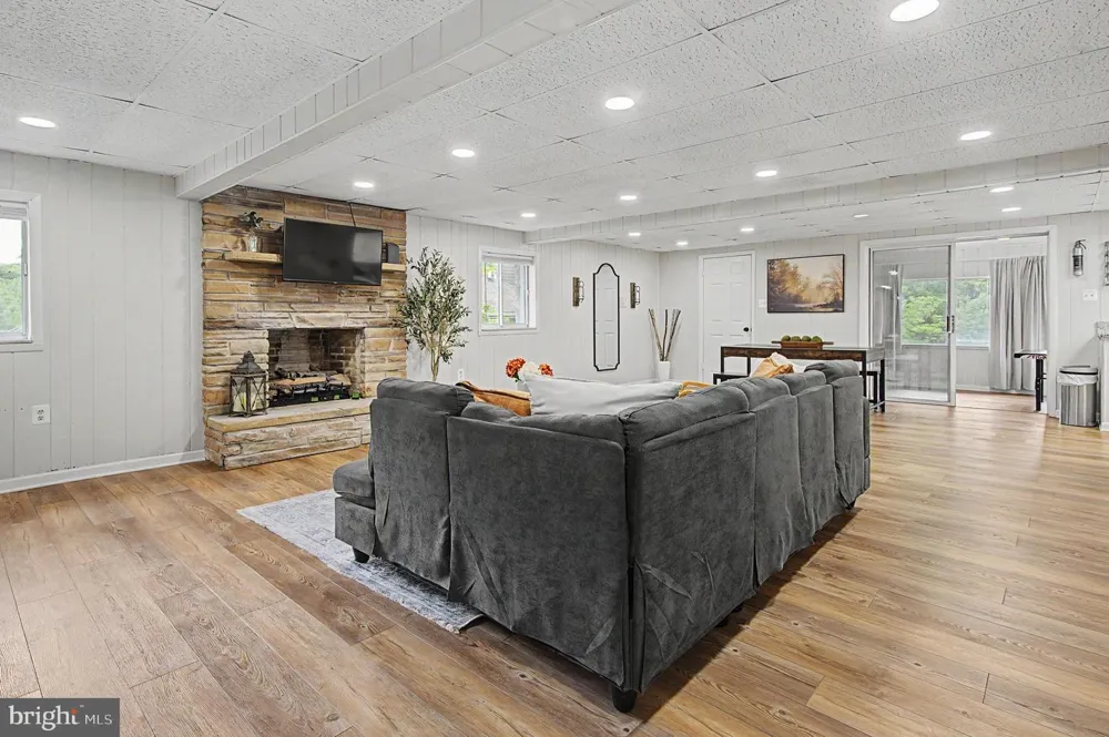 161 MARSH HILL ROAD Mc Henry, MD 21541
