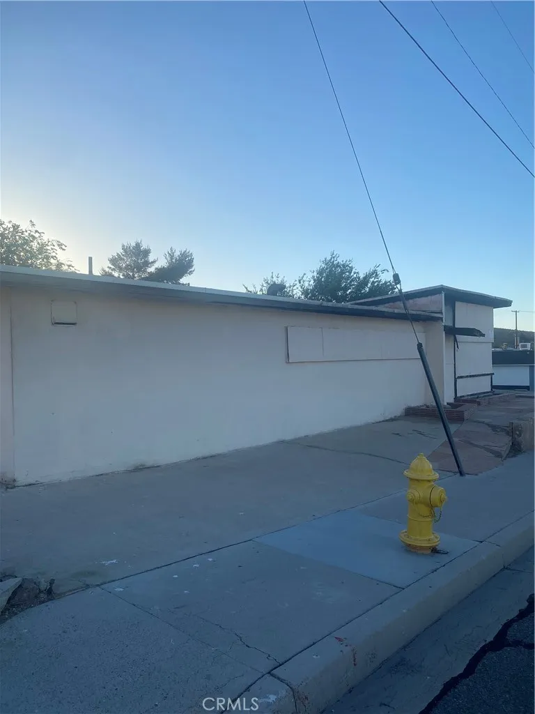 200 S 1st Barstow, CA 92311