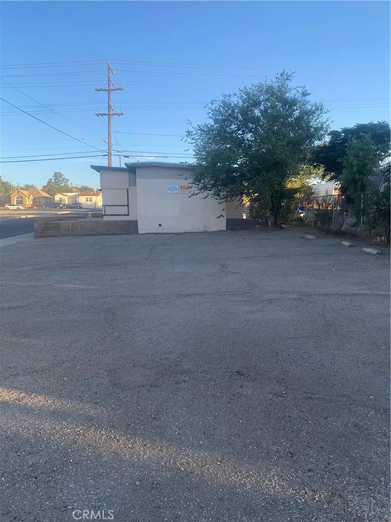 200 S 1st Barstow, CA 92311