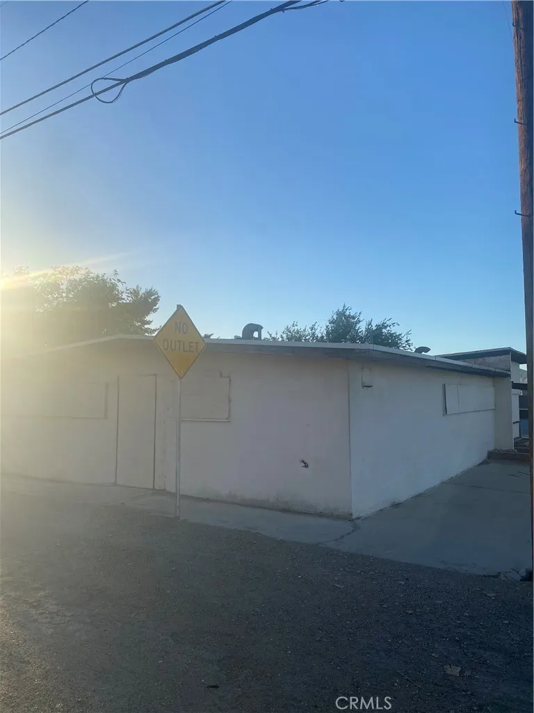 200 S 1st Barstow, CA 92311