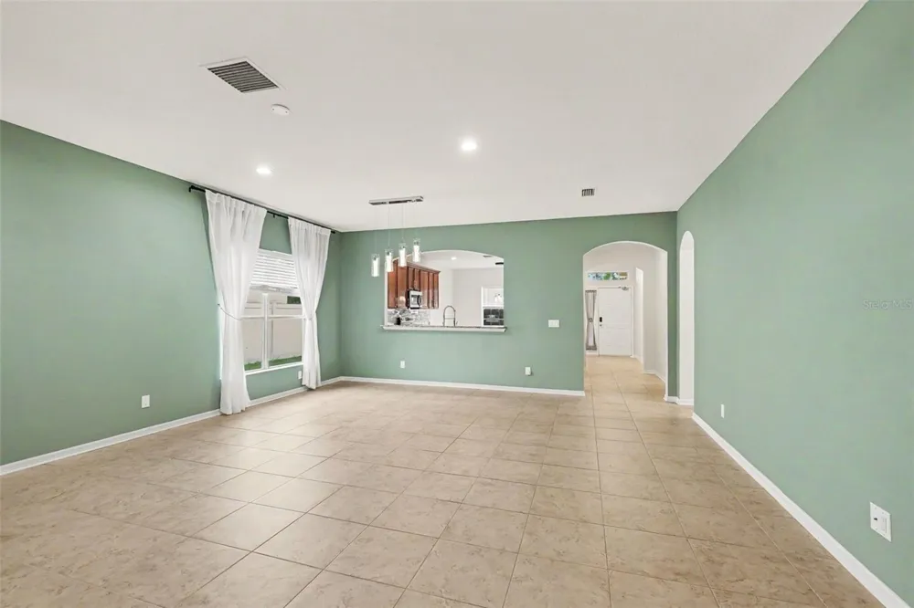 7610 TANGLE BROOK BOULEVARD Gibsonton, FL 33534