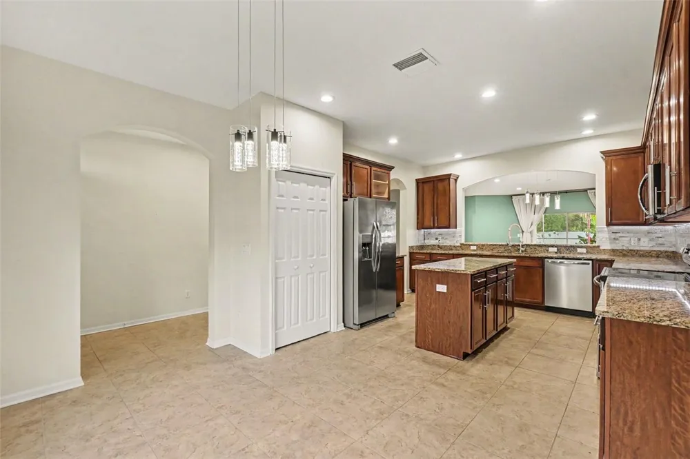 7610 TANGLE BROOK BOULEVARD Gibsonton, FL 33534