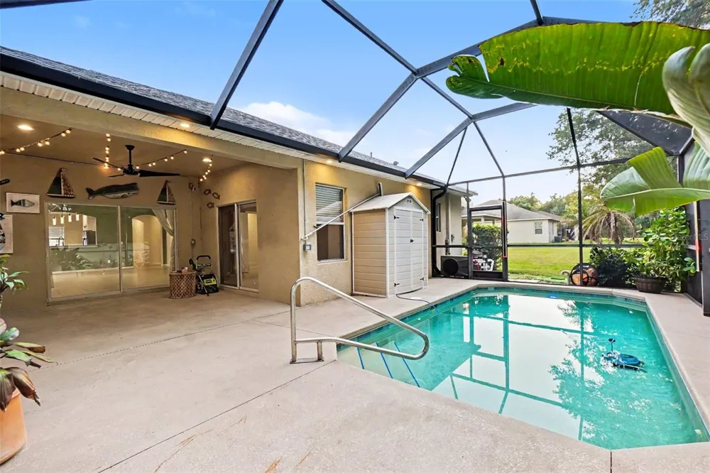 7610 TANGLE BROOK BOULEVARD Gibsonton, FL 33534