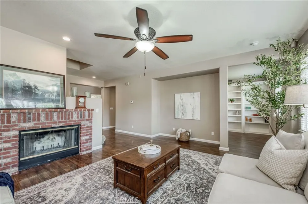 2612 E Shea Drive Fresno, CA 93720