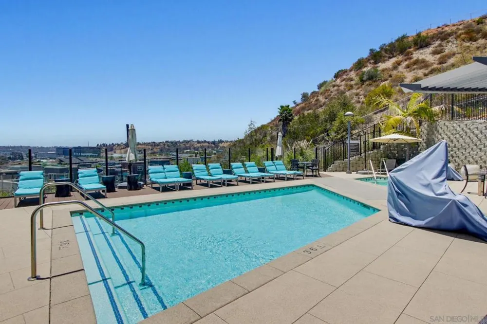 8442 Distinctive Dr. San Diego, CA 92108
