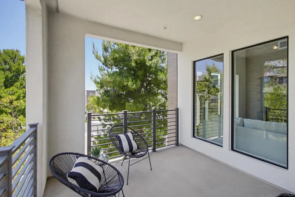 8442 Distinctive Dr. San Diego, CA 92108