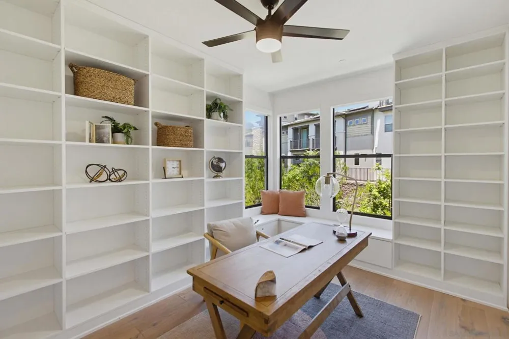 8442 Distinctive Dr. San Diego, CA 92108